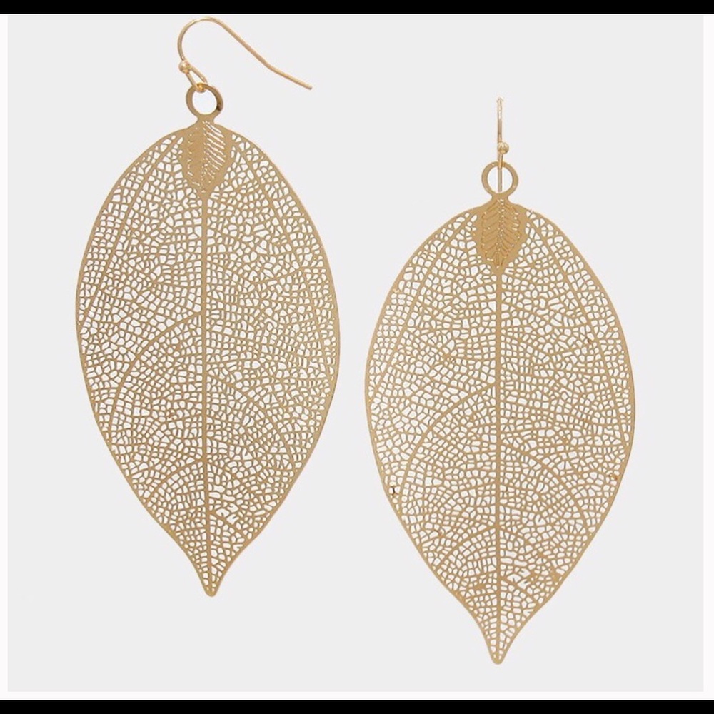 LAST ONE CL🛑 Gold Leaf Earrings - Picture 2 of 5